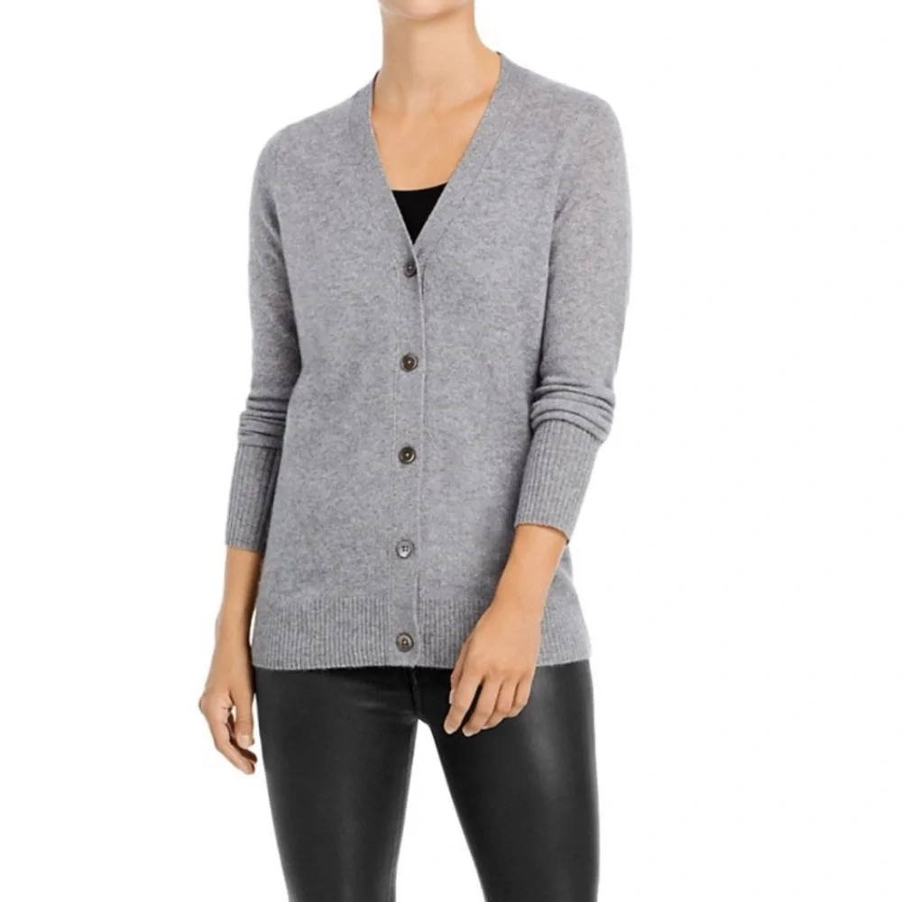 C By Bloomingdales Cashmere Button-Up Medium Gray Women's Sweater Size XS